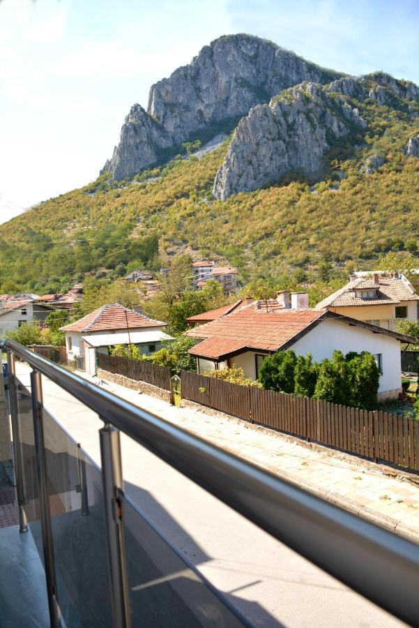 Раде 3-Враца Vratsa エクステリア 写真