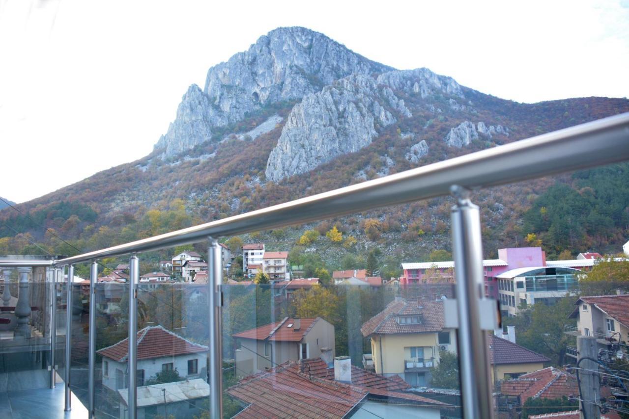 Раде 3-Враца Vratsa エクステリア 写真