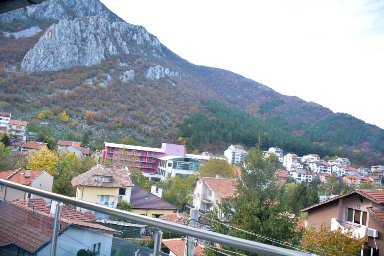 Раде 3-Враца Vratsa エクステリア 写真