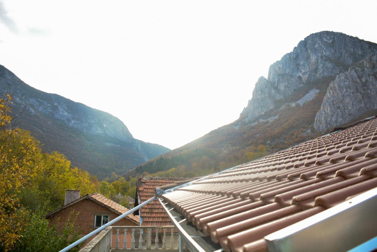 Раде 3-Враца Vratsa エクステリア 写真
